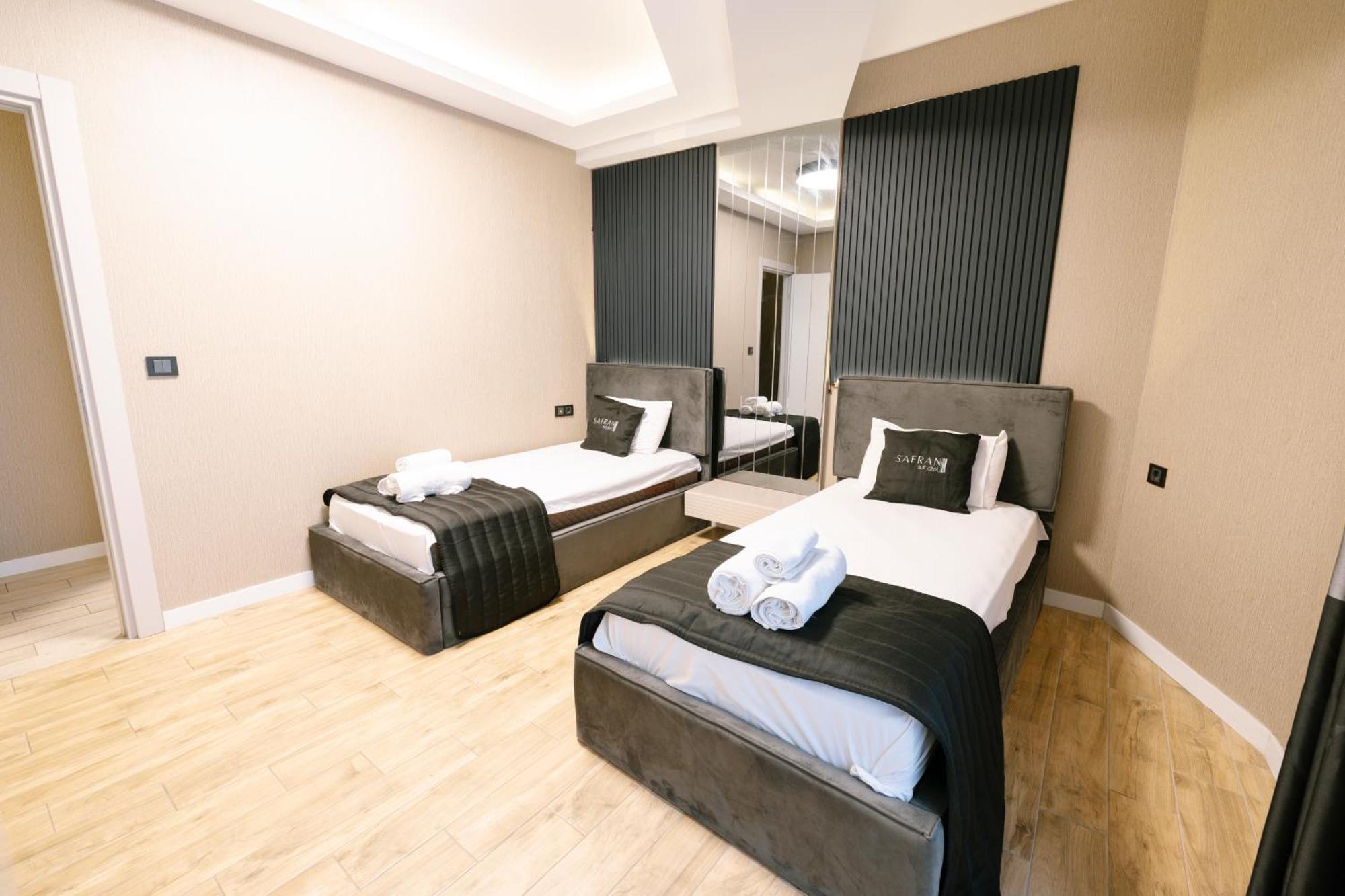 Safran Suit Otel Buca Exterior foto